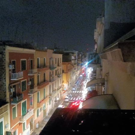 Pokoj Dla 2 Z Prywatnym Balkonem, Lazienka I Wejsciem 巴里 外观 照片